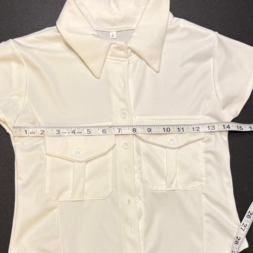 Women’s Short Sleeve Button Up Sz 2 - Picture 3 of 5